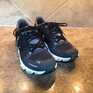 On running shoes womens size 7.5